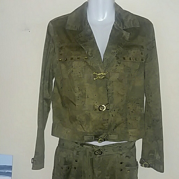 🛎UNIQUE V Cristina Jacket & Pants Set - Picture 2 of 8